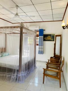 Sri Wijaya Apartment - Unawatuna - 8