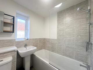 Ruby Place by Blue Skies Stays - Hartlepool - 1
