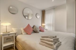 Luxury 1 Bed Apt with AC by Vauxhall Station Zone 1 - Londra - 9