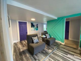 Adventure Haven Hot Tub & Quidi Vidi Charm - 1