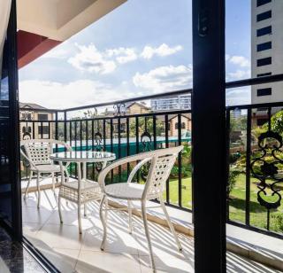 The spacious family friendly executively furnished three bedroom apartments with breathtaking city views and well managed garden for chilling and relaxing while enjoying the fresh air and the sunshine of Nairobi - Nairobi - 7