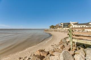 Walk to Public Beach Hideaway in St Simons Island - King City - 9
