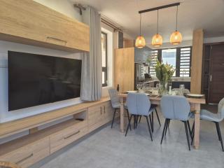 Serenity Suites Luxury Apartment 2 by IHR - Cap Malheureux - 4