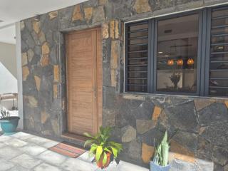 Serenity Suites Luxury Apartment 2 by IHR - Cap Malheureux - 3
