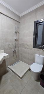 Studio for rent in Privado Madinaty hotel furniture first residence fully airconditioned ستوديو للإيجار ببريفادو مدينتي أثاث فندقي أول سكن مكيف بالكامل - Madinaty - 3