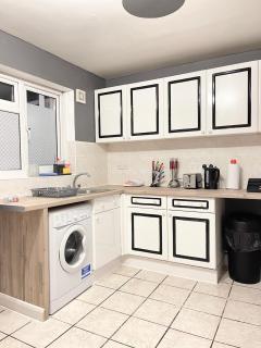 Shepherds House - 3 bedroom - Goodmayes - 1
