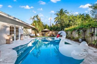 HUGE Outdoor soccer 4BR HEATED Pool house near Las Olas - 5