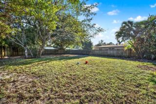 HUGE Outdoor soccer 4BR HEATED Pool house near Las Olas - Fort Lauderdale - 2