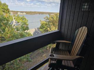 Ozark Lakeview Penthouse 3bed 3bath Condo in Osage Beach Escape - Osage Beach - 5
