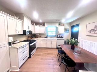 12-ACRES - Cabin Fishing Pond 2 Bedroom Sleeps 4-5 - 8