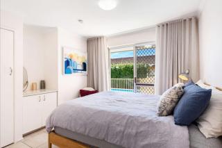 Water View Family Getaway - WiFi, Pool, BBQ - Gold Coast - 4
