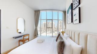 Zenith Tower A2 - Colourful One Bedroom - 3