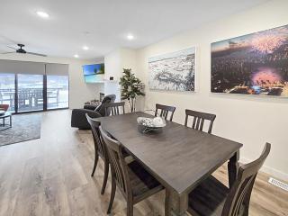 The Legend Lookout at the Lakes - 4