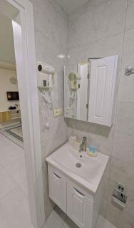 City Center Apartment - Kakhaberi - 4
