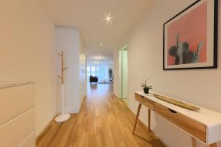 Lovely & Spacious 2-bedroom Apartment with Lake View - Neuchâtel RGO-20B - Neuchâtel - 1
