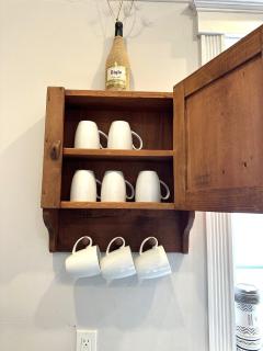 Lemon Street Retreat Renovated 1920 Craftman ,Half mile Stroll to Historic DT ,Beaches 3 mi to Vilano & 5 to St Aug - 2