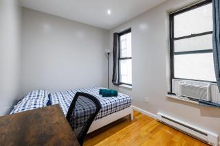 Park Side Living, City Style - 4