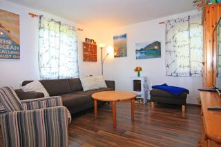 Blauer Bungalow am See mit Boot - Klein Labenz - 3