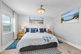Upscale Dog Friendly and STEPS to the Beach! Spacious Modern Chic Condo! - Edgewater - 6