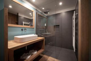 Hotel Belvedere - Fine Dining, Hideaway & SPA - San Genesio Atesino - 4