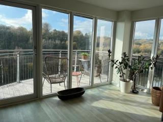 Stunning Waterfront Apartment Close to Cardiff Bay and Penarth With Parking - Cardiff - 4