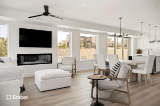 Desert Chic at Desert Color by Ember Stays - 3