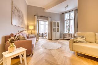 Jomi Stays, Brandenburgische Straße 16 - Wohnen beim Kurfürstendamm - Berlín - 1