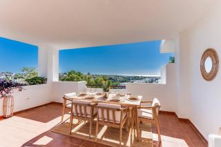 Beautiful Casita Near Lunymar Golf Course with Stunning Views - Estepona - 0