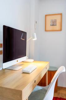 Stylish 2-Bedroom Apartment with Big Terrace in Athens - 1