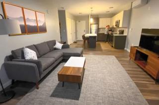 Luxury Apartment W Gym, Steps From Commuter Rail #2013 - Reading - 8