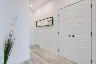 M11 Upscale Spacious 1BR wKingBed AC in Heart of PlateauMile-End - Montreal - 6