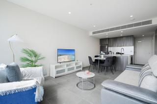 Olympic Park Stylish Apt with Gym Pool good view - 5