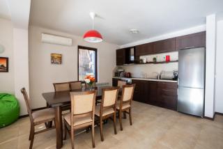 Strawberry Guest House - - 5