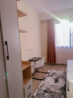 The modern executive serene suites with amazing breathtaking city views ,fully equipped gym and heated swimming pool and private ample parking space - 9