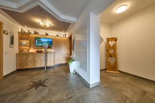 Hotel Garni Tirol - 4