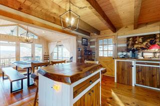 Treehouse Retreat - Dillard - 1