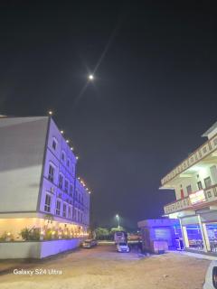New Khushi Guest House - Ambikāpur - 9