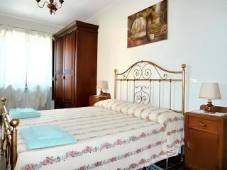 Charming villa in Barga with enclosed garden and fireplace - Barga - 7
