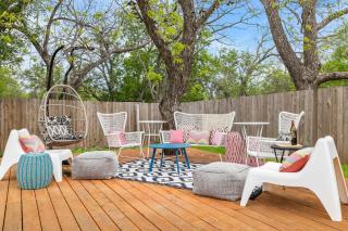 Pink Duchess - Mins to Main Hot Tub & Fire Pit - Fredericksburg - 9