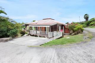 Bungalow accueillant à Bouillante avec climatisation et terrasse - Bouillante - 5