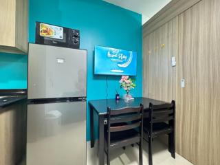 14102 Shore 2 Residences Cozy 1BR with Balcony by Prime Stay - Manila - 4