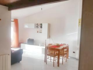 Charming Apartment in Lotzorai + Balcony - Lotzorai - 8