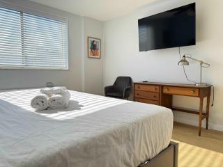 Heart Downtown 2BD Onsite Parking City View King bed LM1106 - Atlanta - 4