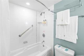 New Ala Moana w Amazing Views 2832 - Honolulu - 3