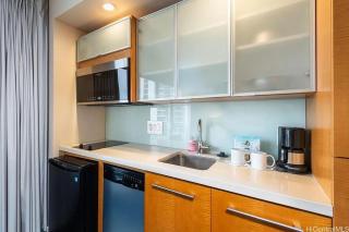 Stunning Ala Moana 1BR W Balcony & Mountain City Views 0626 - 4