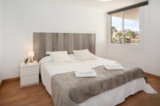 Your First Line Dream Best Fuengirola Pool - Fuengirola - 3
