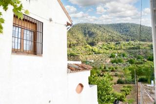 Charming house with mountain view in Siles + Garden - 5