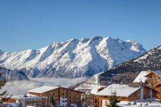 #AH9 At the bottom of the ski slopes - L'Alpe-d'Huez - 1
