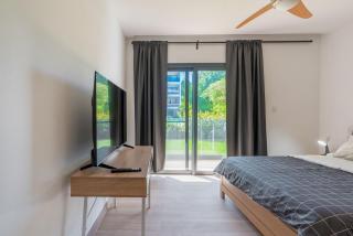 Bran new condo with pool access - 9