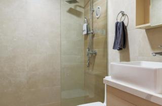 Bran new condo with pool access - 1